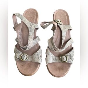 Dansko Sandals Womens 39 US‎ 8 Julie Snakeskin Print Leather Strappy Wedge Heel